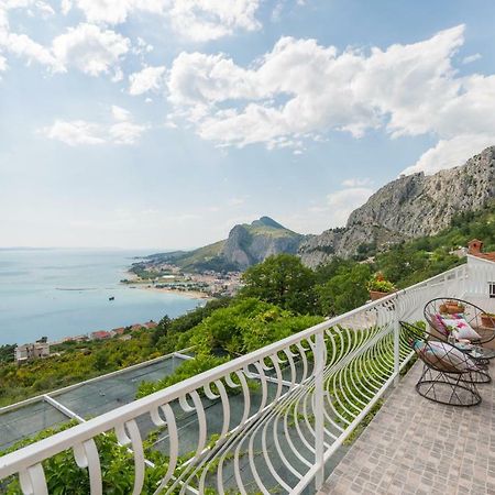 Holiday Home Figa Omiš Exteriör bild