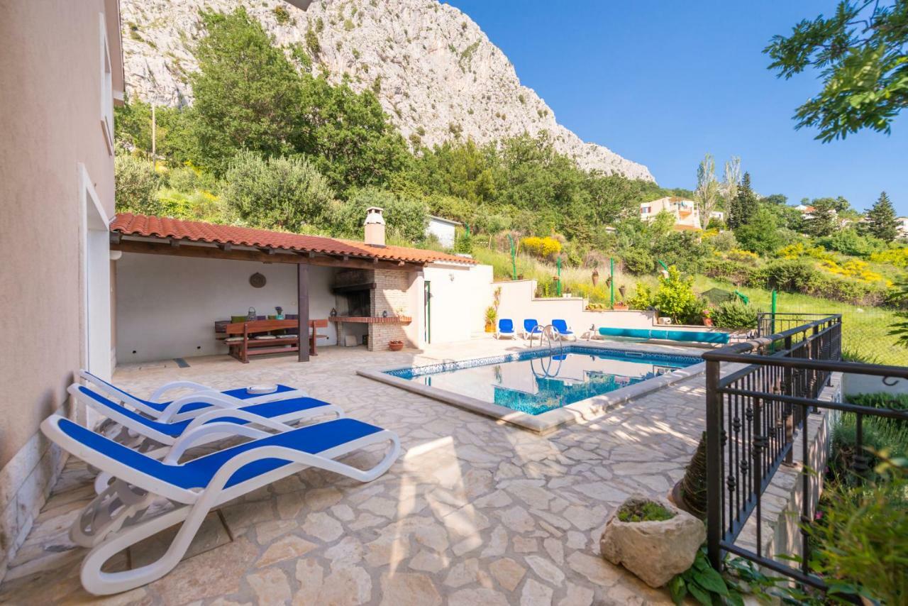 Holiday Home Figa Omiš Exteriör bild